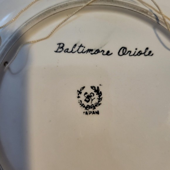 Vintage 3D Baltimore Oriole Wall Hanging Plate Japan - Picture 6 of 6